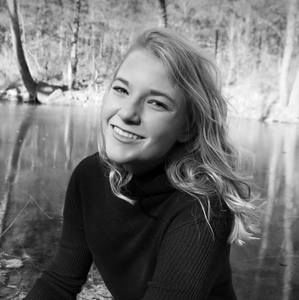 Meet your Posher, Madi